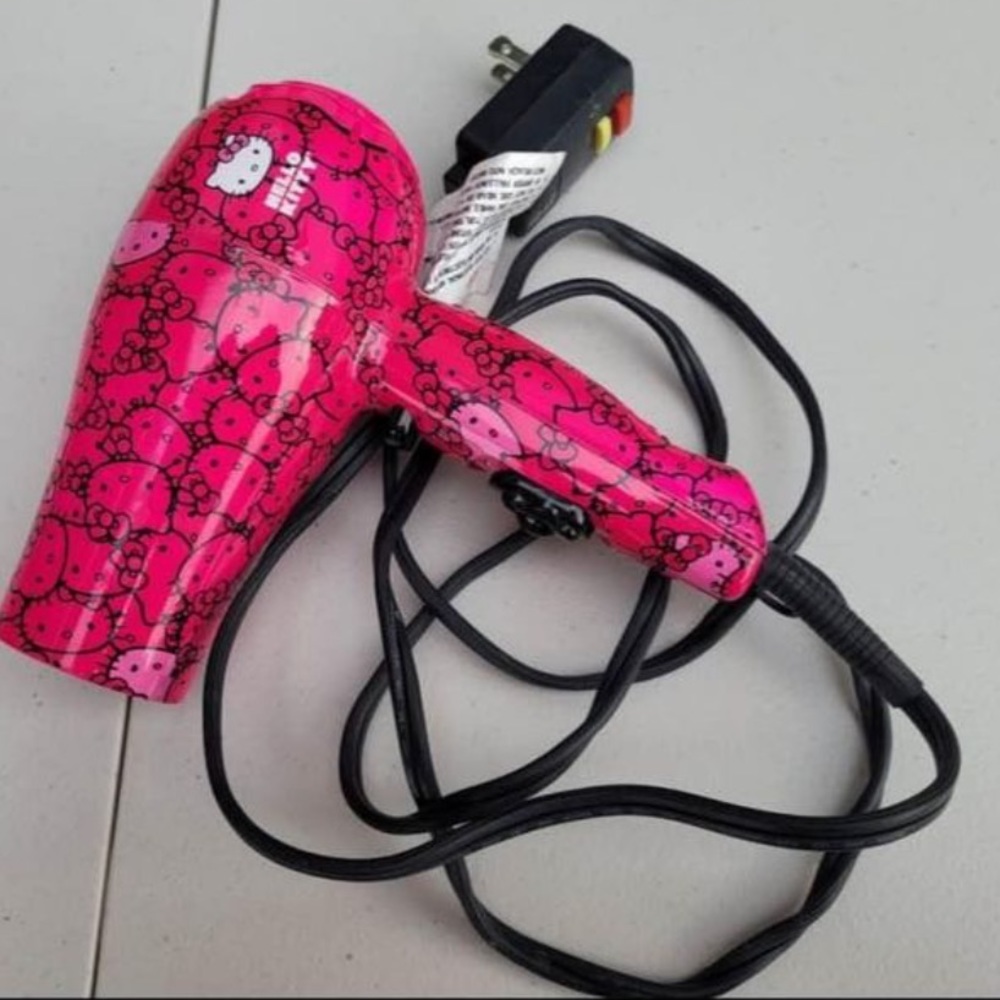 Hello kitty dryer!!!